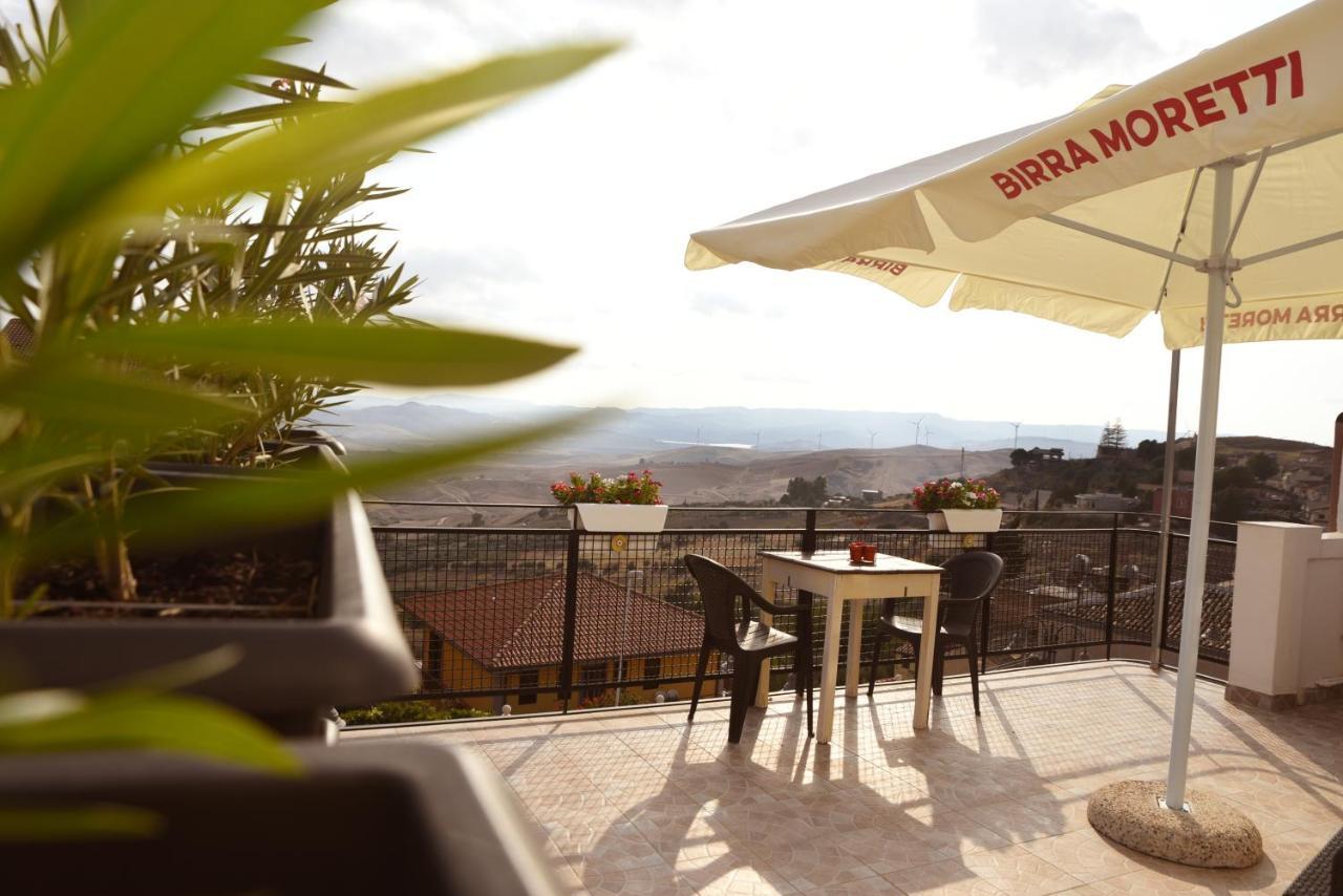 Castel di Iudica Belvedere Appartamento Per Vacanze المظهر الخارجي الصورة